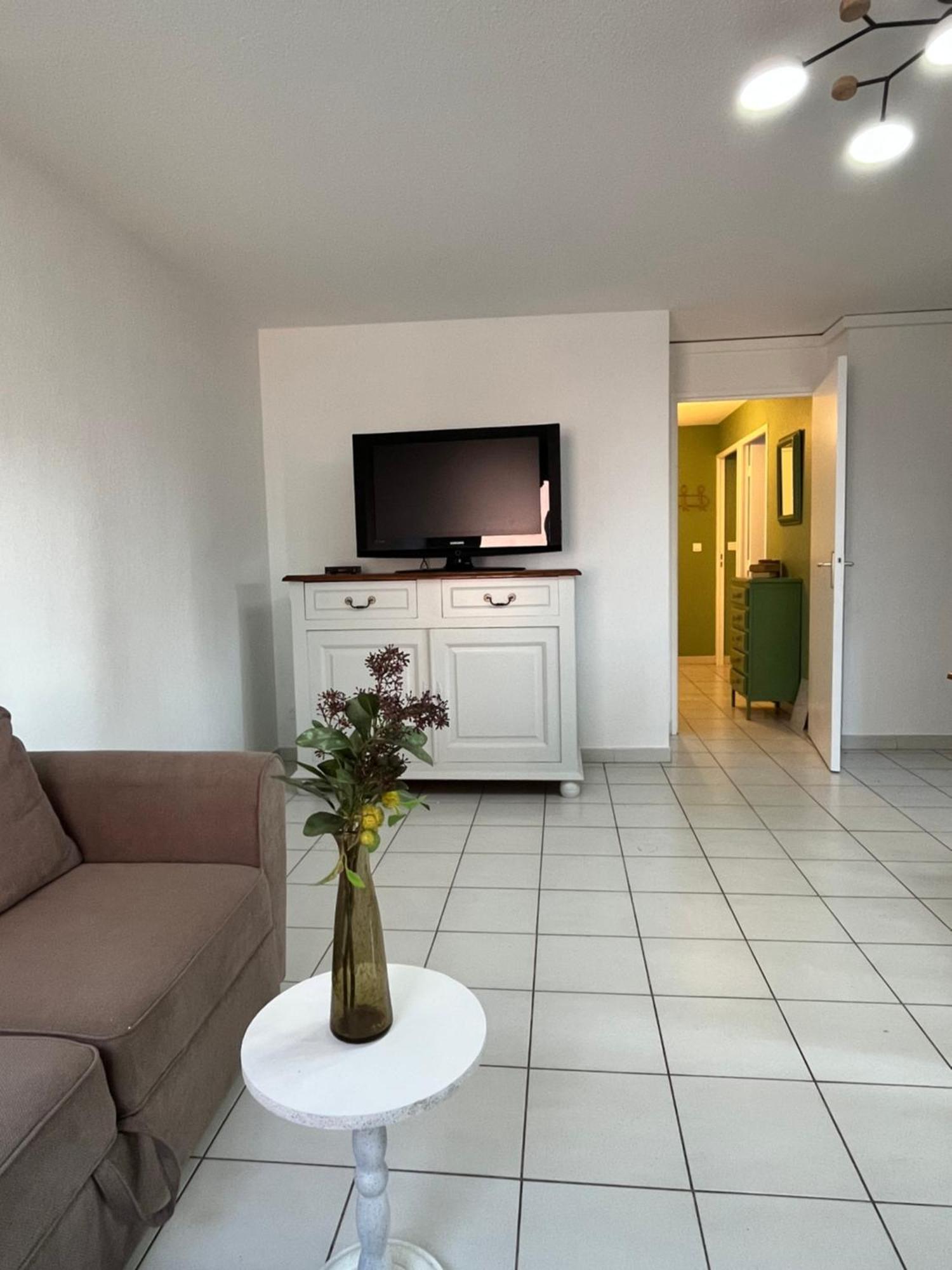 Appartement Les Terrasses Du Port Esterno foto
